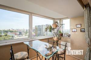 4-к квартира, вторичка, 140м2, 14/17 этаж