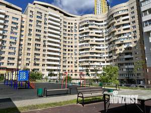 4-к квартира, вторичка, 132м2, 3/15 этаж