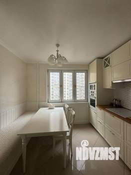 3-к квартира, вторичка, 81м2, 9/17 этаж