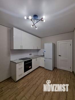 2-к квартира, вторичка, 60м2, 1/3 этаж