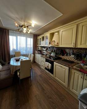 3-к квартира, вторичка, 73м2, 8/14 этаж