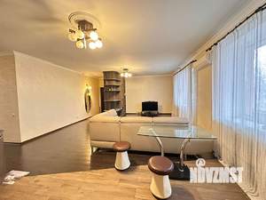 2-к квартира, вторичка, 65м2, 3/4 этаж