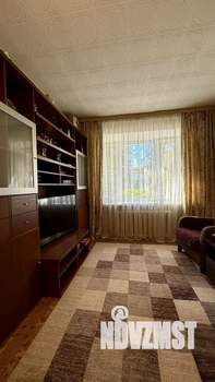 2-к квартира, вторичка, 42м2, 1/4 этаж