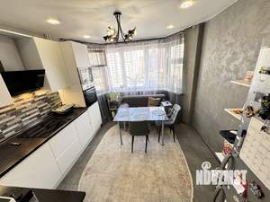 3-к квартира, вторичка, 76м2, 8/17 этаж