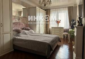 3-к квартира, вторичка, 100м2, 9/24 этаж