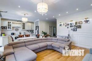 4-к квартира, вторичка, 135м2, 6/9 этаж