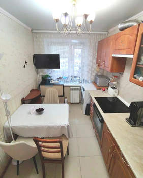 2-к квартира, вторичка, 52м2, 1/9 этаж