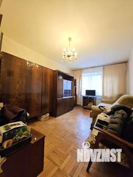 2-к квартира, вторичка, 43м2, 1/4 этаж