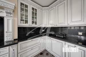 3-к квартира, вторичка, 76м2, 9/9 этаж
