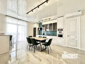 3-к квартира, вторичка, 131м2, 3/10 этаж