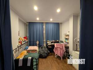 3-к квартира, вторичка, 70м2, 1/17 этаж