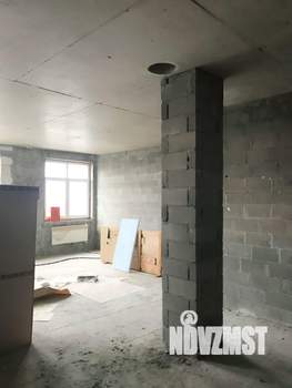 Студия квартира, вторичка, 135м2, 10/11 этаж