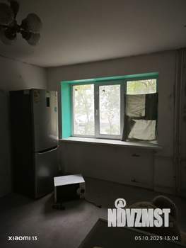 2-к квартира, вторичка, 42м2, 1/4 этаж