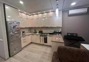 3-к квартира, вторичка, 67м2, 43/45 этаж