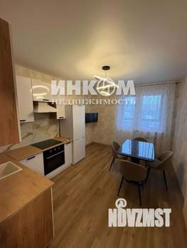 2-к квартира, вторичка, 64м2, 1/18 этаж