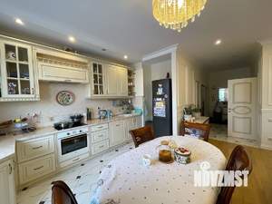 4-к квартира, вторичка, 135м2, 6/9 этаж