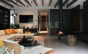 4-к квартира, вторичка, 225м2, 4/4 этаж