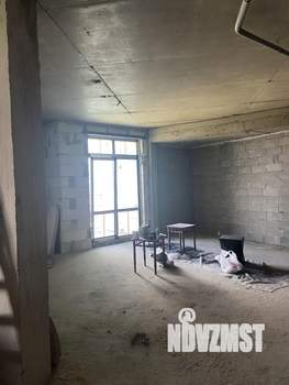 Студия квартира, вторичка, 135м2, 10/11 этаж