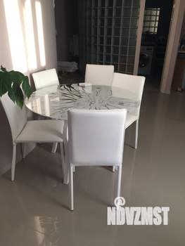 Студия квартира, вторичка, 89м2, 1/4 этаж