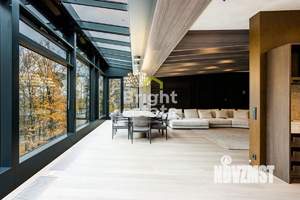 4-к квартира, вторичка, 202м2, 4/4 этаж