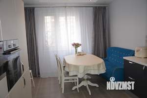 3-к квартира, вторичка, 100м2, 12/17 этаж