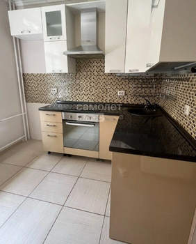 2-к квартира, вторичка, 50м2, 1/9 этаж