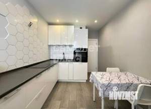 2-к квартира, вторичка, 65м2, 10/18 этаж