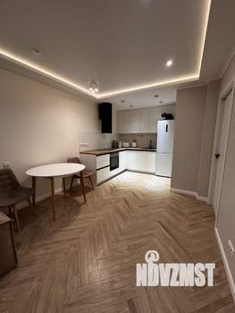 2-к квартира, вторичка, 50м2, 3/18 этаж