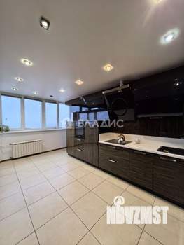 3-к квартира, вторичка, 74м2, 25/25 этаж