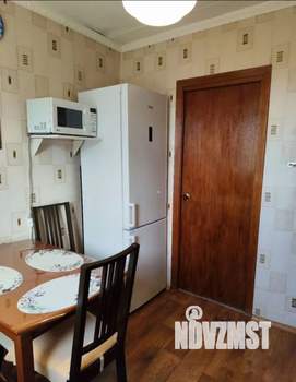 3-к квартира, вторичка, 64м2, 9/10 этаж