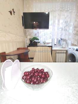 2-к квартира, вторичка, 52м2, 1/9 этаж