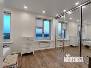 3-к квартира, вторичка, 42м2, 18/44 этаж
