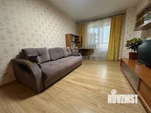 2-к квартира, вторичка, 63м2, 13/25 этаж