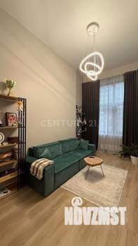 2-к квартира, вторичка, 57м2, 1/9 этаж