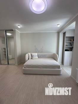 Студия квартира, вторичка, 32м2, 27/32 этаж