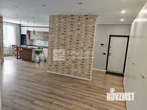 3-к квартира, вторичка, 104м2, 3/17 этаж