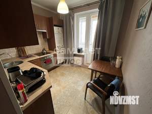 1-к квартира, вторичка, 38м2, 1/18 этаж