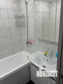 2-к квартира, вторичка, 54м2, 1/8 этаж