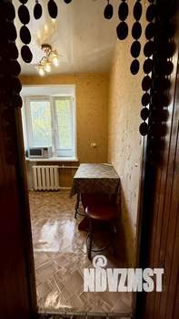 2-к квартира, вторичка, 42м2, 1/4 этаж
