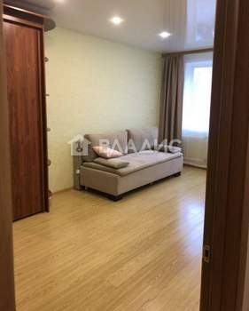 3-к квартира, вторичка, 63м2, 1/10 этаж