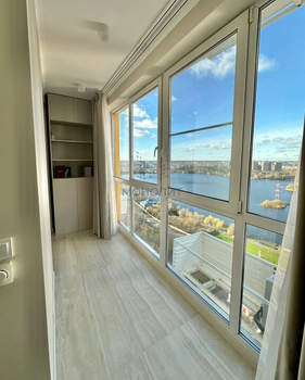 Студия квартира, вторичка, 32м2, 27/32 этаж