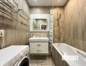 2-к квартира, вторичка, 65м2, 10/18 этаж