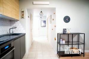 2-к квартира, вторичка, 58м2, 33/33 этаж