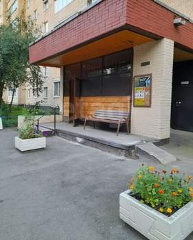 3-к квартира, вторичка, 65м2, 1/9 этаж