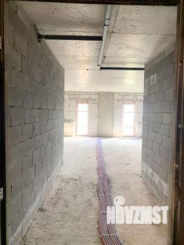 Студия квартира, вторичка, 70м2, 10/10 этаж