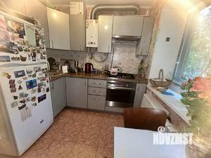 2-к квартира, вторичка, 41м2, 1/4 этаж