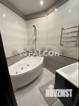 2-к квартира, вторичка, 66м2, 15/25 этаж