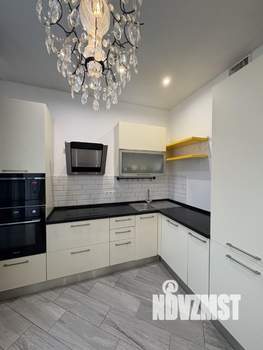 3-к квартира, вторичка, 65м2, 18/30 этаж