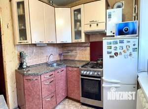 2-к квартира, вторичка, 42м2, 1/4 этаж