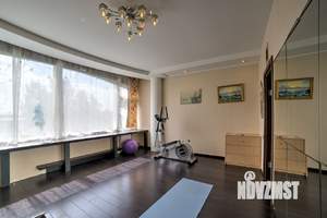 4-к квартира, вторичка, 135м2, 5/5 этаж